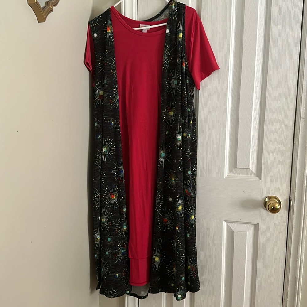 Super cute M/L Carly duster combo.